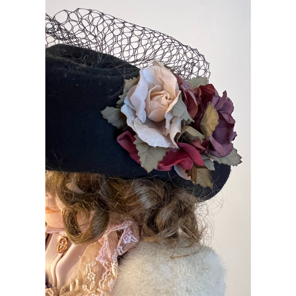 Boyd's Collection Amy 1999 Porcelin Doll Limited Edition 11039 of 18000 Vintage - Picture 5 of 16